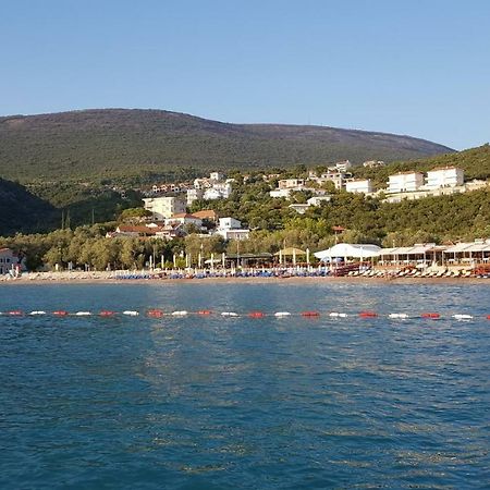 Apartmani Lazarevic Luštica Luaran gambar