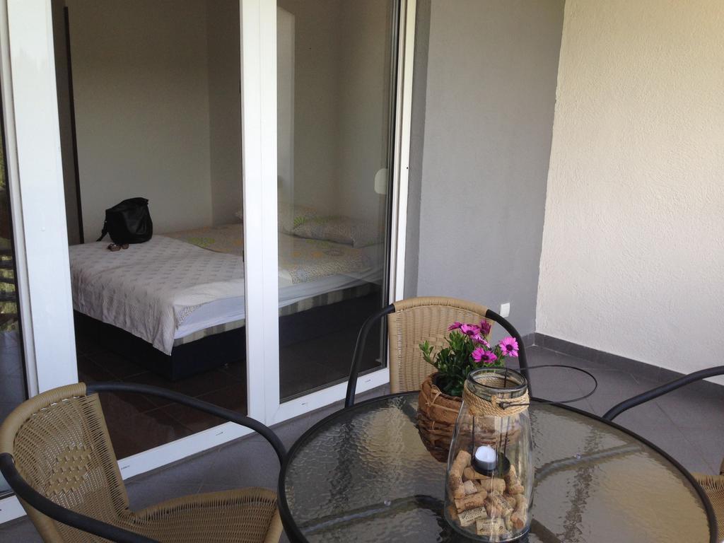 Apartmani Lazarevic Luštica Luaran gambar