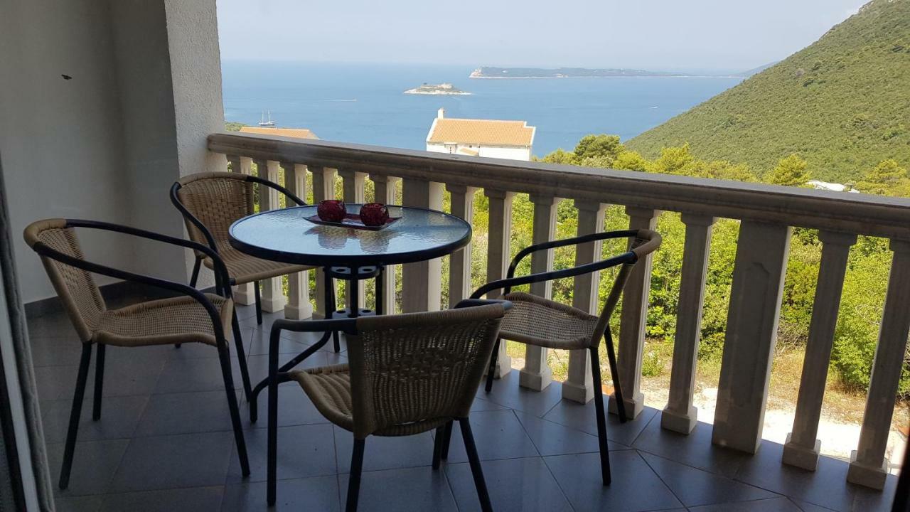 Apartmani Lazarevic Luštica Luaran gambar