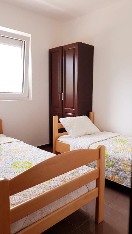 Apartmani Lazarevic Luštica Luaran gambar